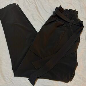 💚 Olive Green Ankle Pants - Athleta - Size 4 (small)